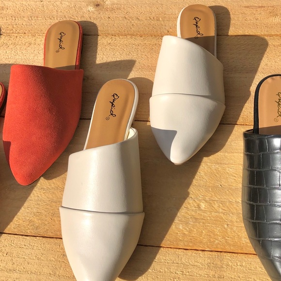 Off White Vegan Leather Mule Flats - Picture 5 of 6